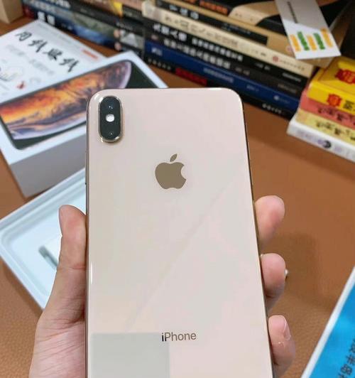 iPhoneXSMax尺寸揭秘（探索iPhoneXSMax尺寸的宏伟之处）  第1张